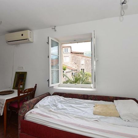 Hostel Michel Будва Екстериор снимка