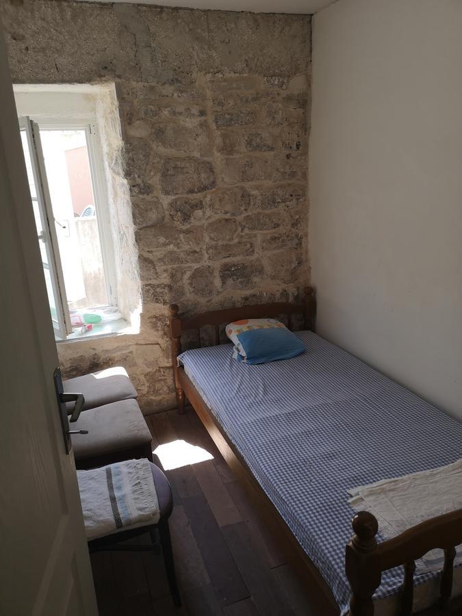 Hostel Michel Будва Екстериор снимка