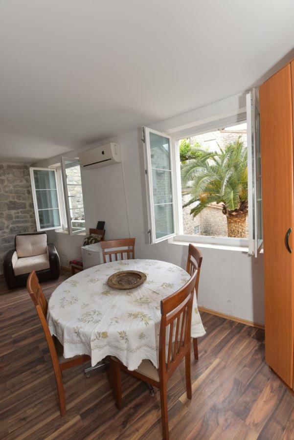 Hostel Michel Будва Екстериор снимка