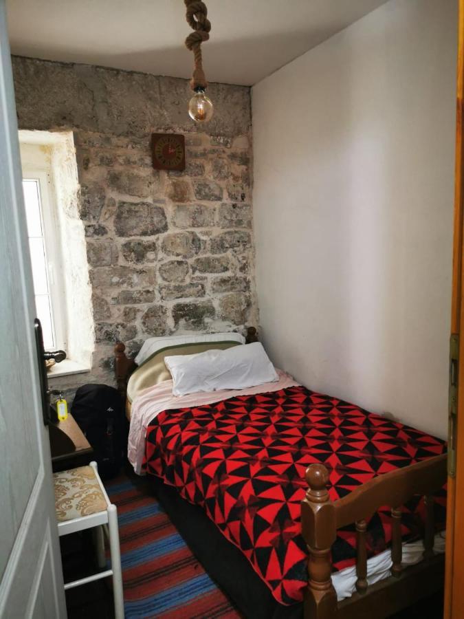 Hostel Michel Будва Екстериор снимка